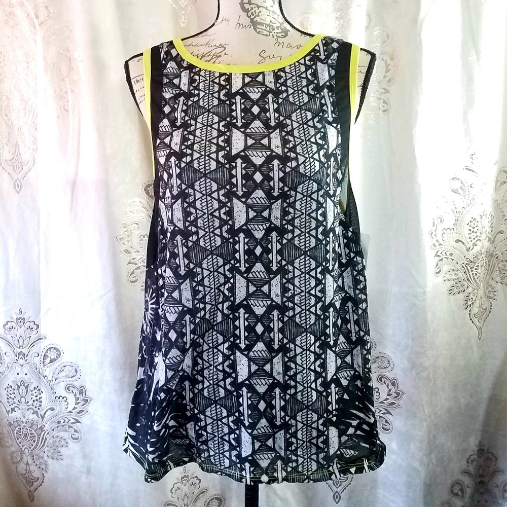 NWT Pink Lotus Tribal Yoga Workout Tank